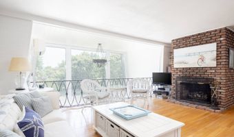54 CLIFF Rd, Amagansett, NY 11930