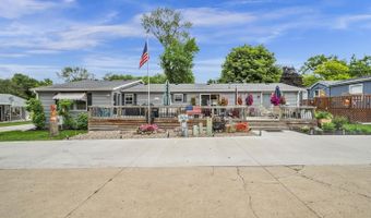 521 Okoboji Grove Rd #20, Arnolds Park, IA 51331