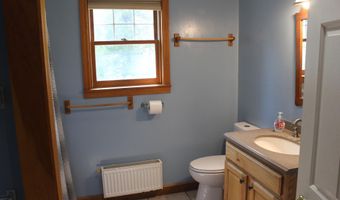 100 Ledge Ln, Bristol, VT 05443