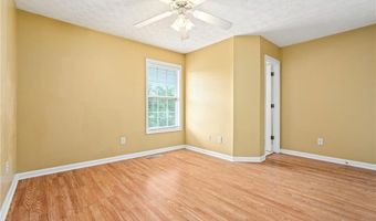 1477 N DONAHUE Dr 504, Auburn, AL 36830