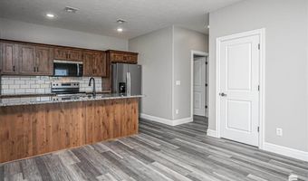 1803 NW 17th St, Abilene, KS 67410