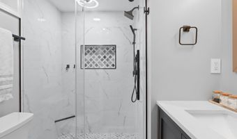 2203 ARLINGTON Ter, Alexandria, VA 22303