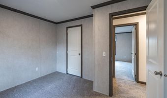 5 Braman St, Auburn, ME 04210