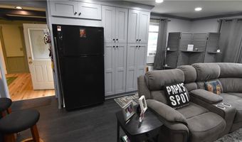 151 Hadde Ave, Cumberland, RI 02864