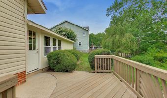 7217 WILBURDALE Dr, Annandale, VA 22003