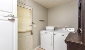 688 Saunders Hollow Rd, Barboursville, WV 25504