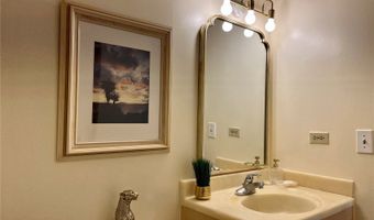 5210 Likini St 907, Honolulu, HI 96818