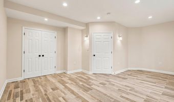 3543 18TH St S, Arlington, VA 22204