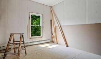 31 Bath St, Bath, ME 04530