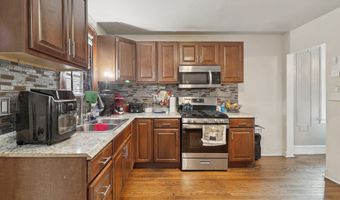 30 Dover St, Bridgeport, CT 06610