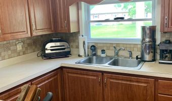 737 Saint Joseph St, Adrian, MI 49221