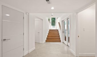 3100 N MONROE St, Arlington, VA 22207
