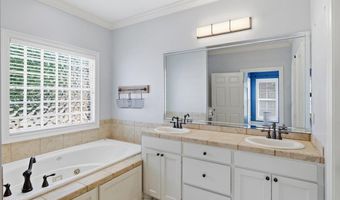 717 Chambord Dr, Brandon, MS 39042