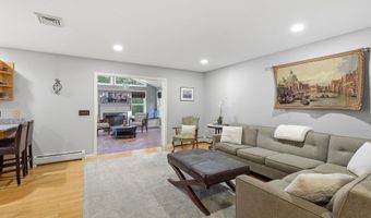19 Tamarack Ln, Amherst, NH 03031