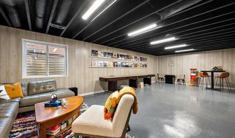 2765 Polson St, Ann Arbor, MI 48105