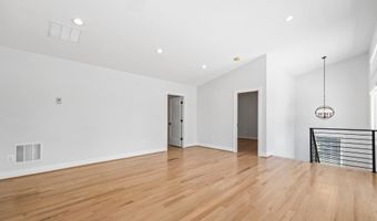 924 28TH St S, Arlington, VA 22202