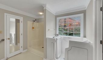 184 Hillsborough Dr, Athens, GA 30606