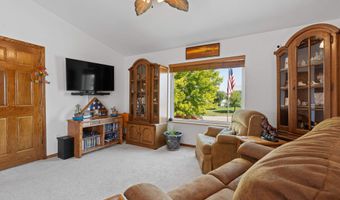 247 Freiheit Ln, Box Elder, SD 57719