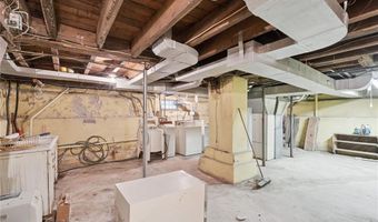 4306 F St, Amana, IA 52203