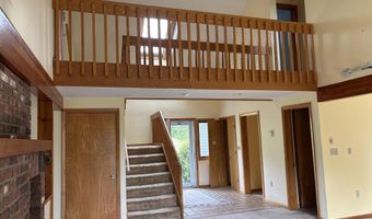 20 Merrill Rd, Campton, NH 03223