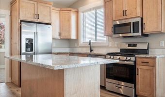 320 Lakeview Blvd, American Falls, ID 83211