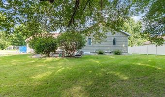901 Geneva Dr, Alexandria, MN 56308