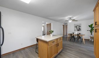 13294 212th Ave, Anamosa, IA 52205