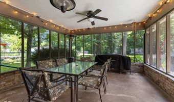 429 Glenbrook Ln, Avon, IN 46123
