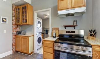 530 E Gordon Ln, Savannah, GA 31401