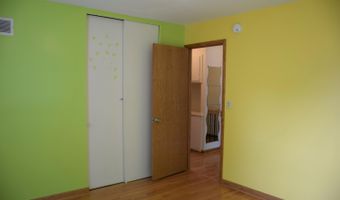 3393 Burbank Dr, Ann Arbor, MI 48105