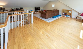 379 Bay View Dr, Bar Harbor, ME 04609