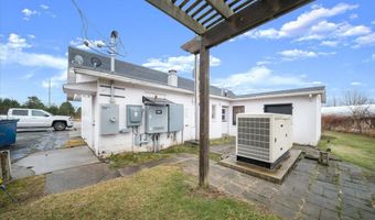 2110 N Concord Rd, Albion, MI 49224