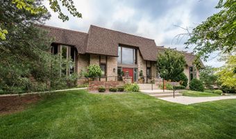 1040 Greenhills Dr, Ann Arbor, MI 48105
