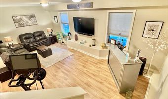 20 Robert Ave, Warwick, RI 02818