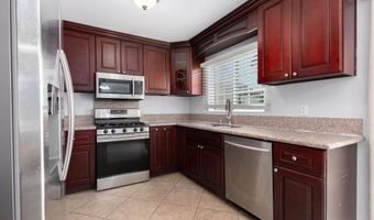7495 San Vicente St, San Diego, CA 92114