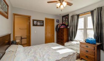 953 Robin Cir, Altoona, IA 50009