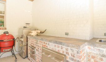 170 Fallen Oak Dr, Brandon, MS 39047