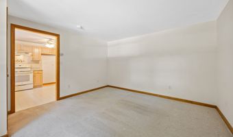 7 Stephens Ct, Clinton, CT 06413