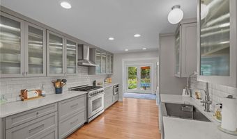 12 Half Mile Rd, Barrington, RI 02806