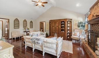 1094 Brookway Dr, Avon, IN 46123