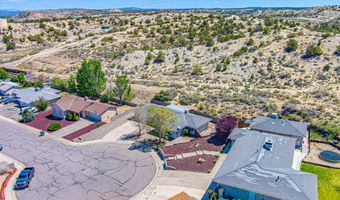 208 SWIRE HEIGHTS Dr, Aztec, NM 87410