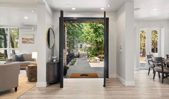 736 W Smuggler St, Aspen, CO 81611