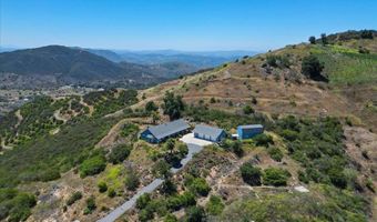 772 Rainbow Crest Rd, Fallbrook, CA 92028