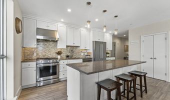 101 Broad St 8C, Boston, MA 02110