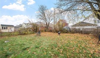 13 Elizabeth St, Cumberland, RI 02864