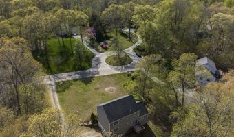4 Davis Farm Rd, Clinton, CT 06413