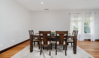 14897 Drayton Dr, Noblesville, IN 46062