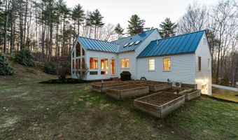 65 Moose Mountain Rd, Brookfield, NH 03872