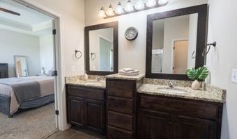 14115 Amanda Ln, Basehor, KS 66007