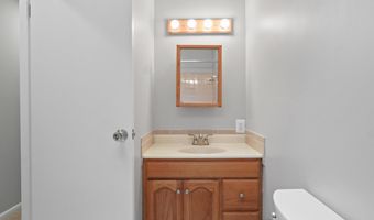 8504 CANTERBURY Dr, Annandale, VA 22003